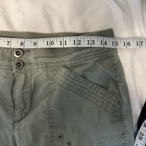 Vintage Army Green Cargo Pants - Picture 3 of 4